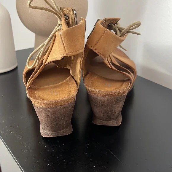 Miz Mooz leather wedges - Picture 2 of 4